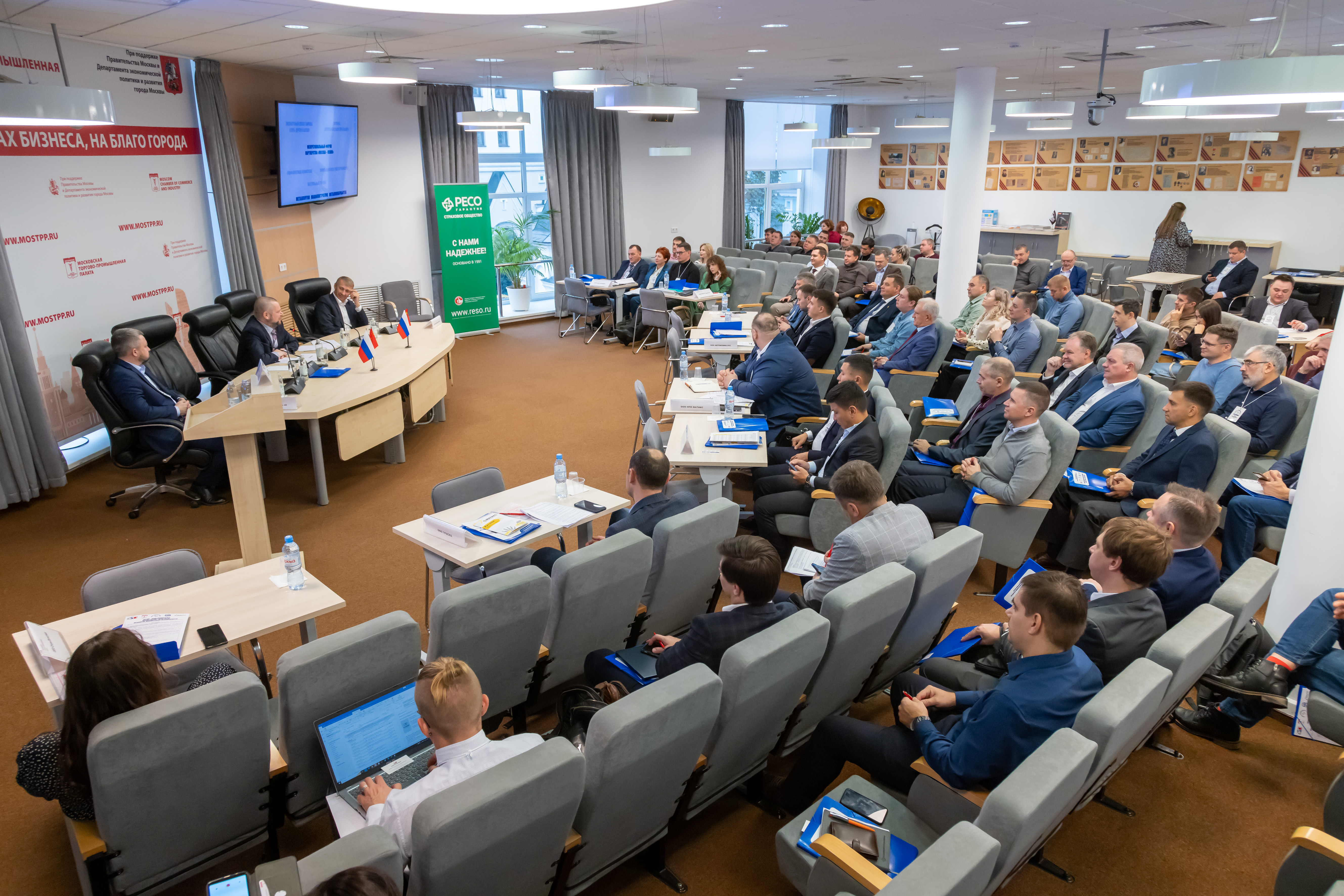 Новости: Государственная корпорация Chengtong и Банк Китая (Гонконг) подписали соглашение о стратегическом сотрудничестве