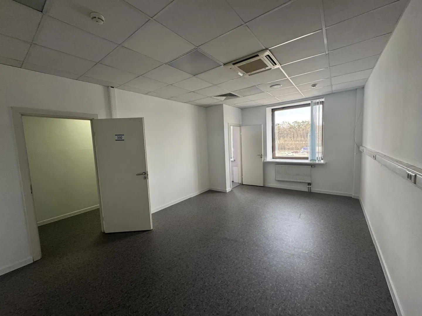 Строение 33, этаж 3, офис 243,7 м2