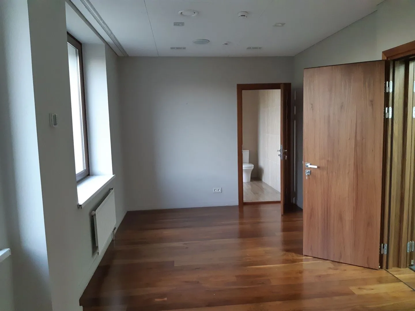 Строение 1, этаж 5, офис 1025,9 м2