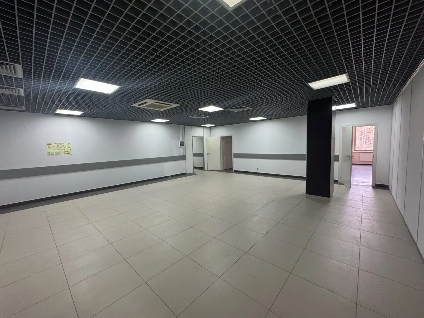 Строение 33, этаж 3, офис 243,7 м2