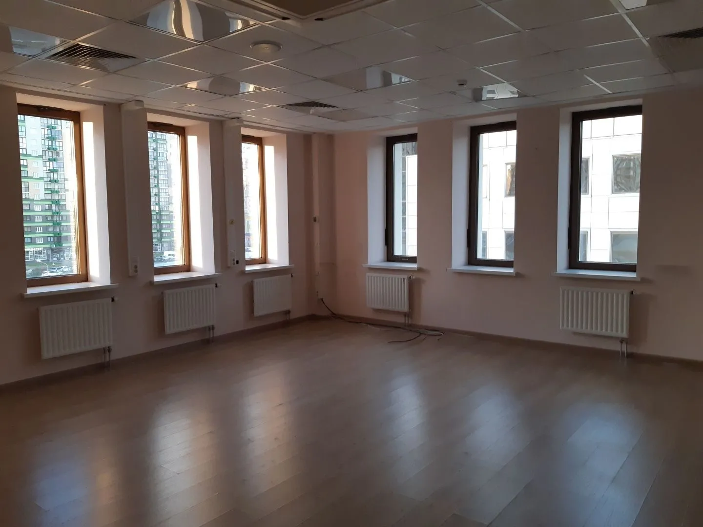 Строение 1, этаж 5, офис 1025,9 м2