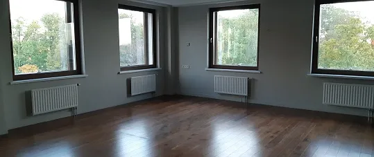 Помещение 1025,9 м2